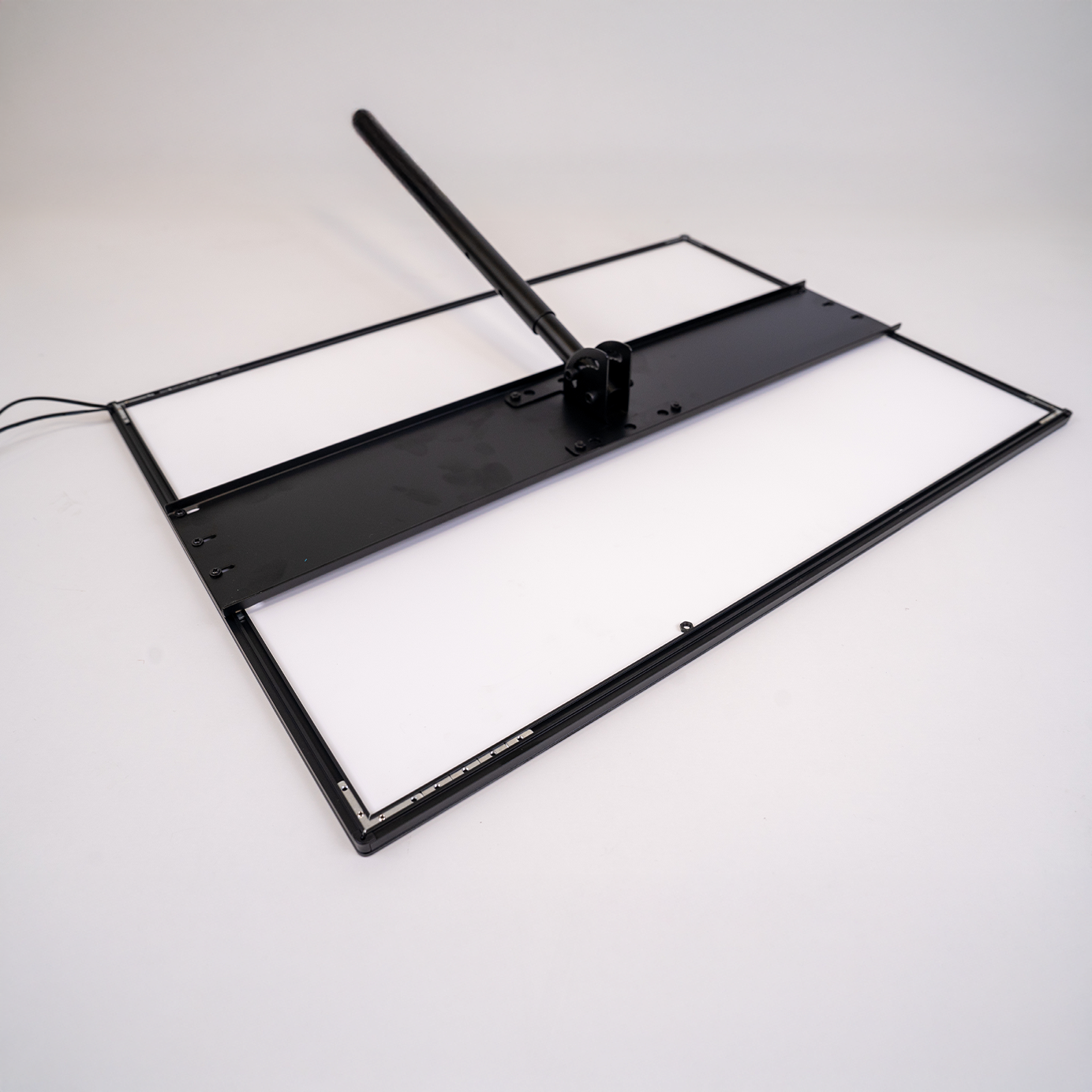 TV-Style Ceiling Mount for Single-Sided LED ledmesee Frame